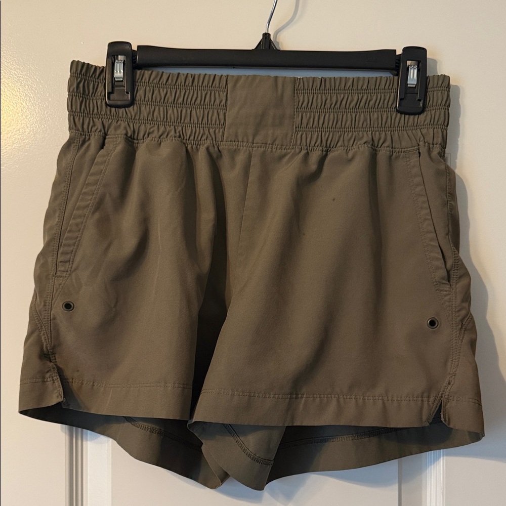 Old Navy Women's Athletic Shorts in Olive
